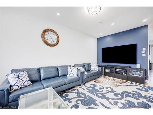 46 Sea Drifter Crescent, Brampton, ON - Indoor Photo Showing Living Room
