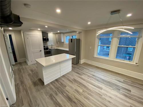 193 Balmoral Avenue N, Hamilton, ON - Indoor Photo Showing Other Room