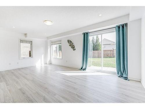 318 Old Huron Road, Kitchener, ON - Indoor