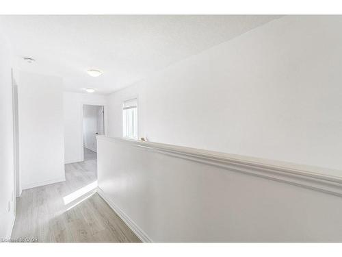 318 Old Huron Road, Kitchener, ON - Indoor Photo Showing Other Room