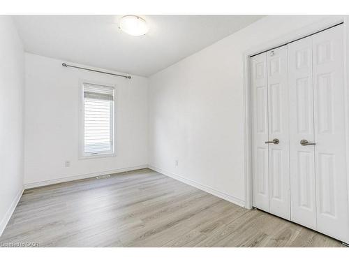 318 Old Huron Road, Kitchener, ON - Indoor Photo Showing Other Room