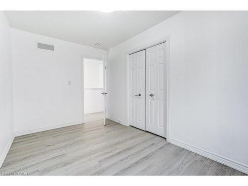 318 Old Huron Road, Kitchener, ON - Indoor Photo Showing Other Room