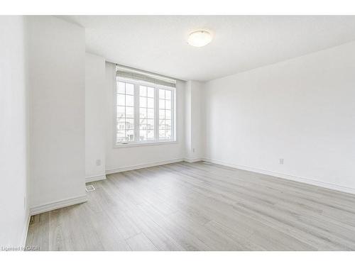 318 Old Huron Road, Kitchener, ON - Indoor Photo Showing Other Room