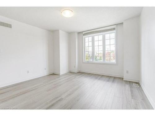 318 Old Huron Road, Kitchener, ON - Indoor Photo Showing Other Room