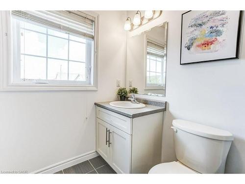 318 Old Huron Road, Kitchener, ON - Indoor Photo Showing Bathroom