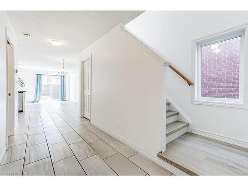 318 Old Huron Road, Kitchener, ON - Indoor Photo Showing Other Room