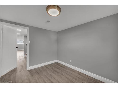 Lower-143 Highridge Avenue, Hamilton, ON - Indoor Photo Showing Other Room