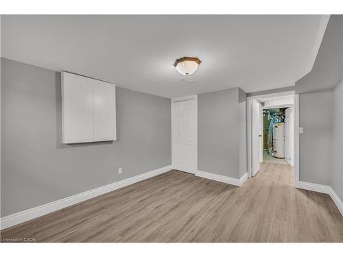 Lower-143 Highridge Avenue, Hamilton, ON - Indoor Photo Showing Other Room