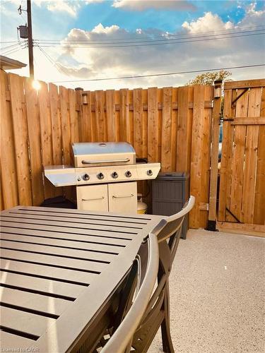 Lower-143 Highridge Avenue, Hamilton, ON - 