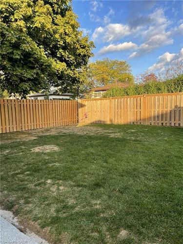 Lower-143 Highridge Avenue, Hamilton, ON - Outdoor