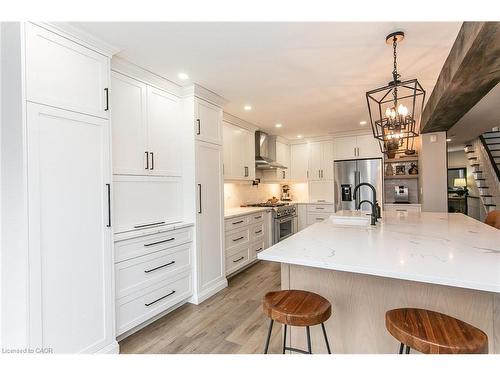 159 Country Clair Street, Kitchener, ON - Indoor Photo Showing Kitchen With Upgraded Kitchen
