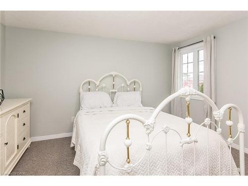 159 Country Clair Street, Kitchener, ON - Indoor Photo Showing Bedroom