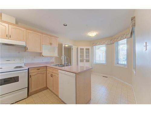 14-50 Midland Drive, Kitchener, ON - Indoor Photo Showing Kitchen With Double Sink