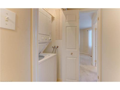 14-50 Midland Drive, Kitchener, ON - Indoor Photo Showing Laundry Room