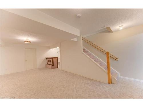 14-50 Midland Drive, Kitchener, ON - Indoor Photo Showing Other Room