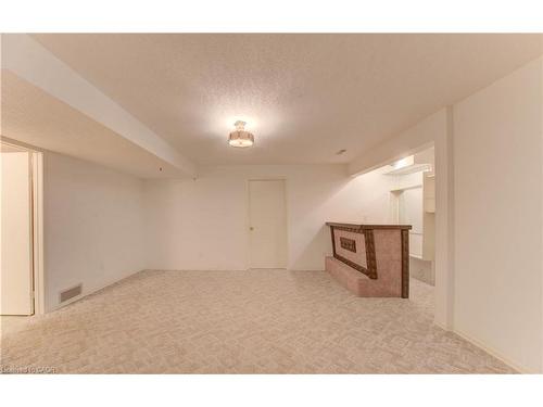 14-50 Midland Drive, Kitchener, ON - Indoor Photo Showing Other Room