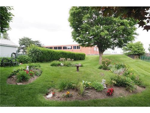 507-24 Midland Drive, Kitchener, ON - Outdoor