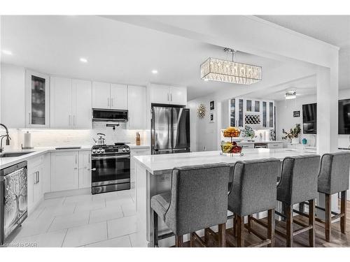 136 Limpert Avenue, Cambridge, ON - Indoor Photo Showing Kitchen With Upgraded Kitchen