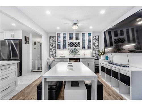 136 Limpert Avenue, Cambridge, ON - Indoor Photo Showing Kitchen
