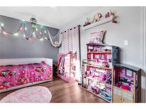 136 Limpert Avenue, Cambridge, ON - Indoor Photo Showing Bedroom