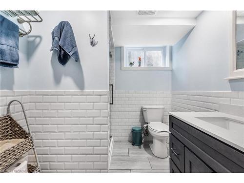 136 Limpert Avenue, Cambridge, ON - Indoor Photo Showing Bathroom