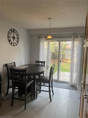 110 Adler Drive, Cambridge, ON - Indoor Photo Showing Dining Room