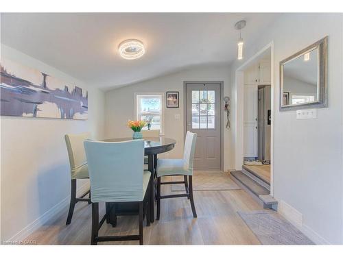 149 Durham Avenue, Cambridge, ON - Indoor Photo Showing Dining Room