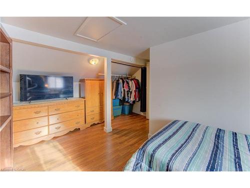 149 Durham Avenue, Cambridge, ON - Indoor Photo Showing Bedroom
