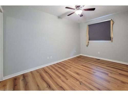 212 Grace Avenue, Hamilton, ON - Indoor Photo Showing Other Room