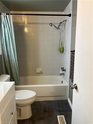 236 Bankside Drive, Kitchener, ON - Indoor Photo Showing Bathroom