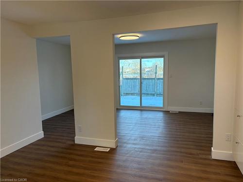 10-149 St Catharines Street, Smithville, ON - Indoor Photo Showing Other Room