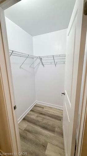 1009-470 Dundas Street E, Waterdown, ON - Indoor Photo Showing Other Room