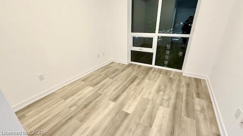 1009-470 Dundas Street E, Waterdown, ON - Indoor Photo Showing Other Room