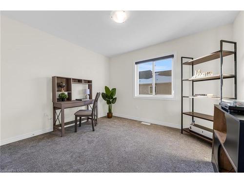 25-205 Thames Way, Mount Hope, ON - Indoor