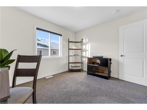 25-205 Thames Way, Mount Hope, ON - Indoor