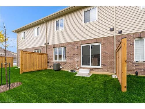 25-205 Thames Way, Mount Hope, ON - Outdoor With Exterior