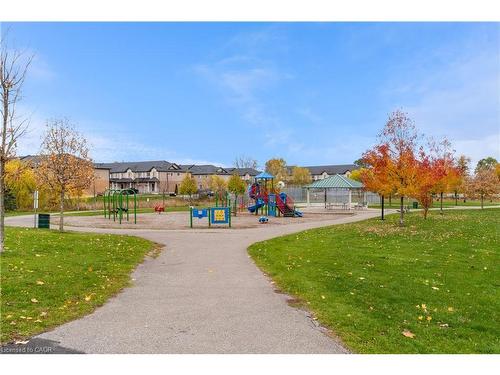 25-205 Thames Way, Mount Hope, ON - Outdoor