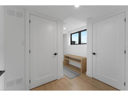 3169 King Street, Vineland, ON - Indoor Photo Showing Other Room