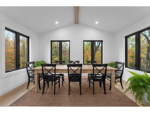 3169 King Street, Vineland, ON - Indoor Photo Showing Dining Room