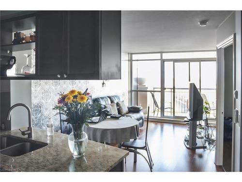 707-2379 Central Park Drive, Oakville, ON - Indoor Photo Showing Kitchen With Double Sink With Upgraded Kitchen