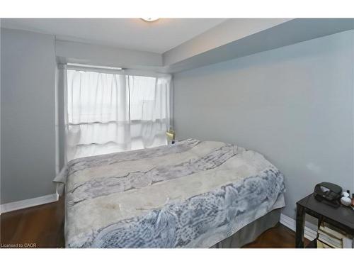 707-2379 Central Park Drive, Oakville, ON - Indoor Photo Showing Bedroom