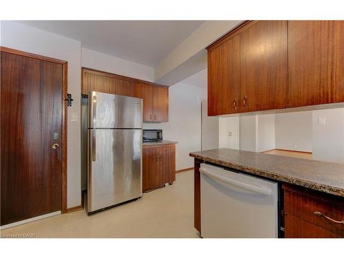 50 Fairlawn Road, Kitchener, ON - Indoor Photo Showing Kitchen