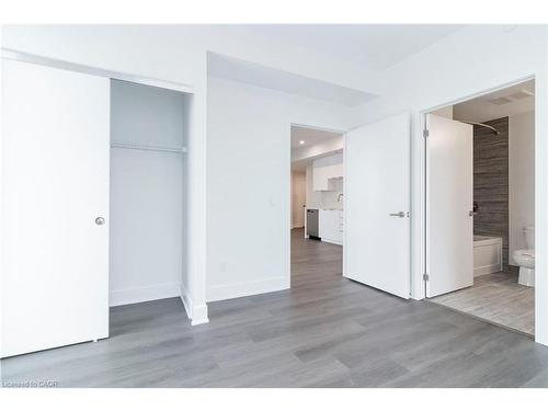 2910-25 Wellington Street S, Kitchener, ON - Indoor Photo Showing Other Room