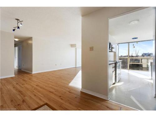 404-55 Blue Springs Drive, Waterloo, ON - Indoor Photo Showing Other Room