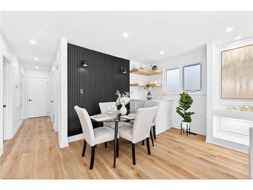 40 Westaway Place, Hamilton, ON - Indoor Photo Showing Dining Room