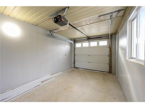 40 Westaway Place, Hamilton, ON - Indoor Photo Showing Garage