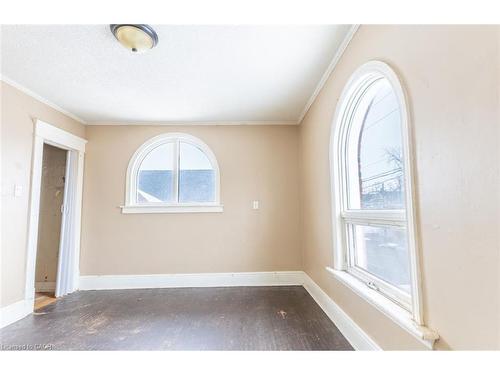 219 Erie Avenue, Brantford, ON - Indoor Photo Showing Other Room