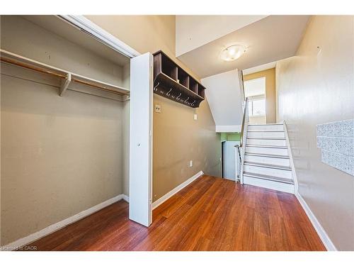 5535 Schueller Crescent, Burlington, ON - Indoor