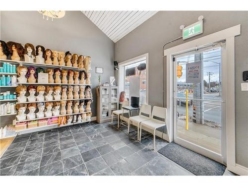 938 King Street W, Kitchener, ON 