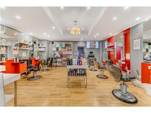 938 King Street W, Kitchener, ON 